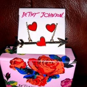 Betsey Johnson  heart breat earring and necklace